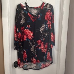 Floral tunic top